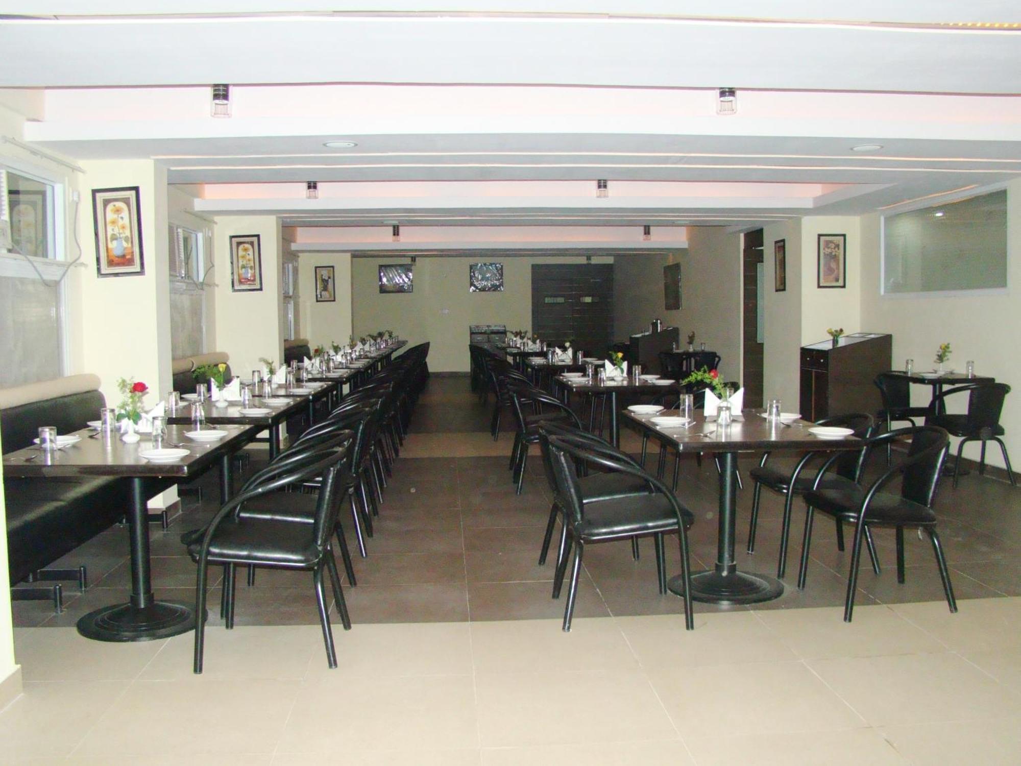 Hotel Grand Bee Bangalore Extérieur photo